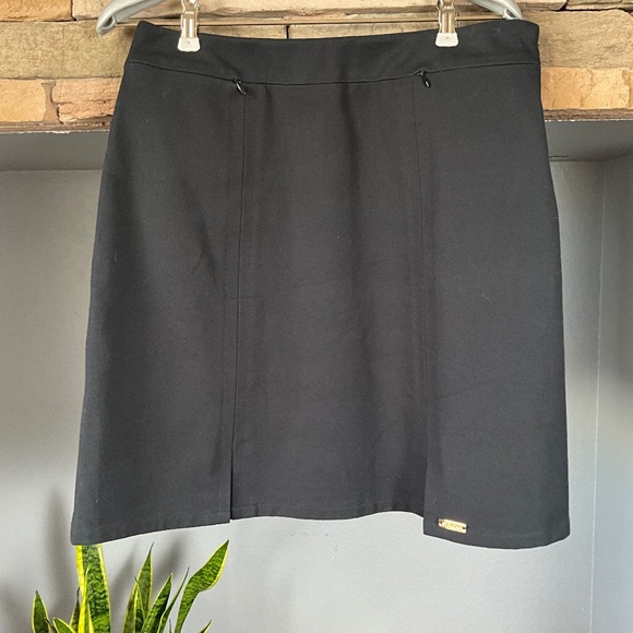 NWT St. John Sport Tennis Athletic Skort Active Pickleball Stretch Chic Black 10 - Picture 1 of 9